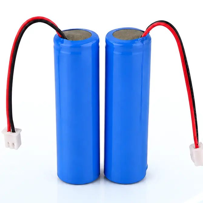 Batterie 3,7 V 2000 mAh.